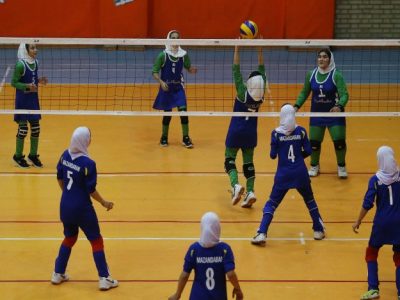 آغاز پرهیجان رقابت‌های دختران زیر ۱۴ سال استان اصفهان